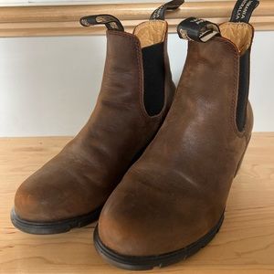 Blundstone Rustic Brown Leather Booties